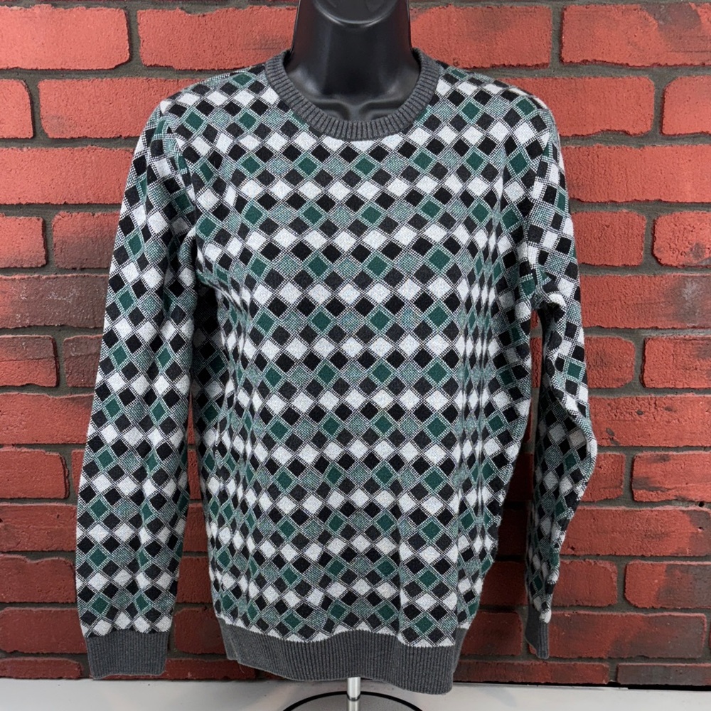 LC‎ Waikiki Sweater Womans Small